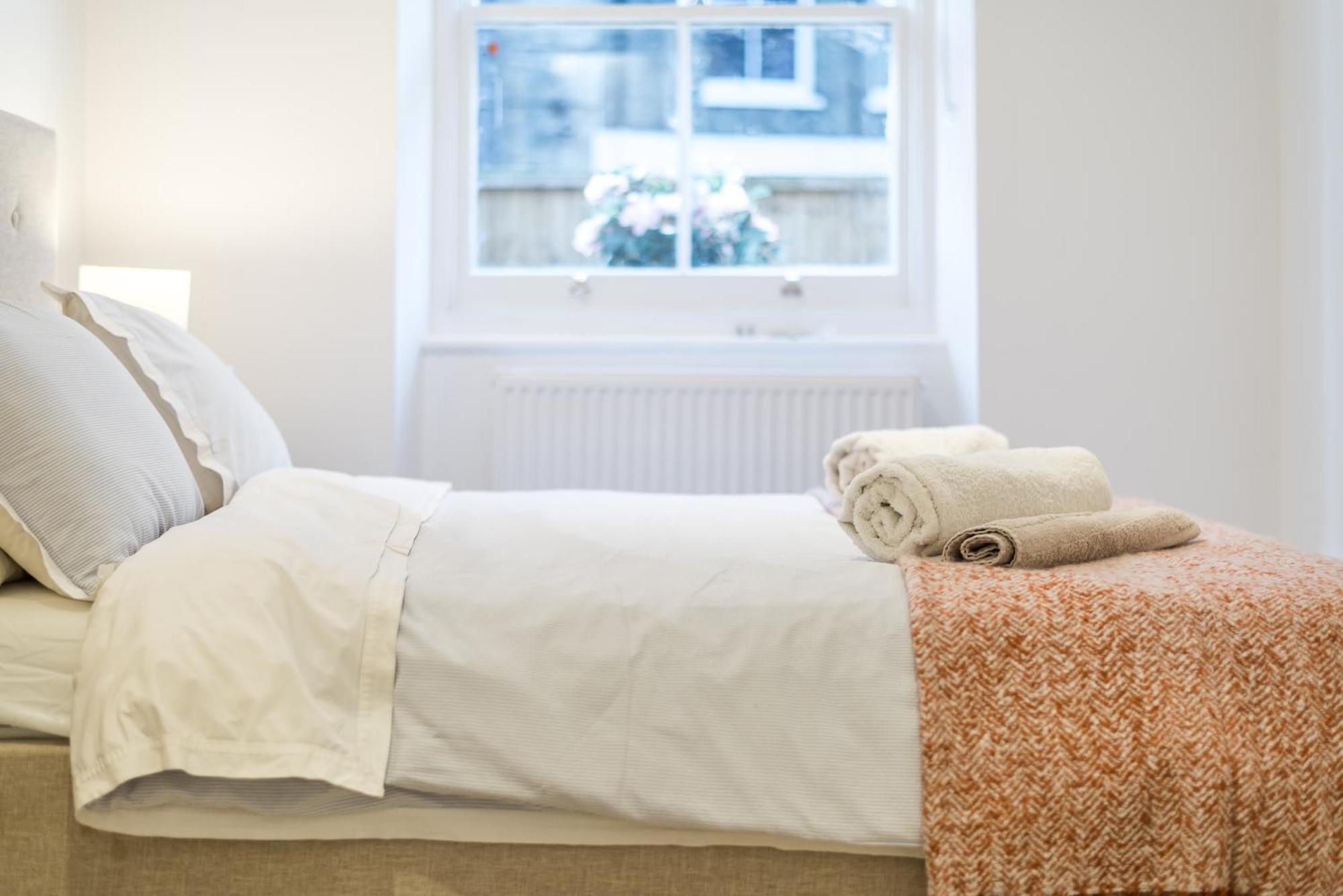 Casa Italia Near Kings Road In Chelsea With Wifi & Washing Machine Apartment London Exterior photo